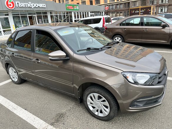 2021 Lada (ВАЗ) Granta I Рестайлинг, коричневый, 920000 рублей - вид 1