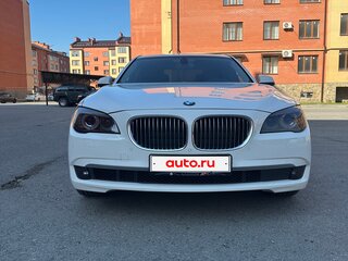 2010 BMW 7 серии 730i V (F01/F02/F04), белый, 1950000 рублей, вид 1