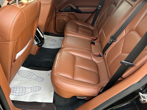 2017 Porsche Cayenne Diesel II Рестайлинг (958), чёрный, 5345000 рублей - вид 16