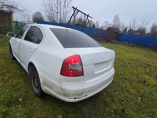 2013 Skoda Octavia II (A5) Рестайлинг, белый, 420000 рублей, вид 4