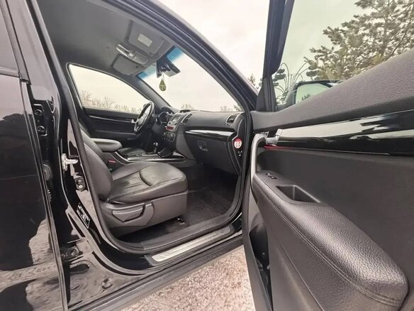 2017 Kia Sorento II Рестайлинг, чёрный, 2200000 рублей - вид 14
