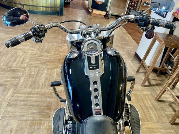 2021 Harley-Davidson Fat Boy, чёрный, 2200000 рублей - вид 10