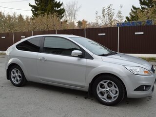2010 Ford Focus II Рестайлинг, серебристый, 890000 рублей, вид 4
