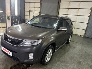 2017 Kia Sorento II Рестайлинг, бежевый, 2550000 рублей, вид 2