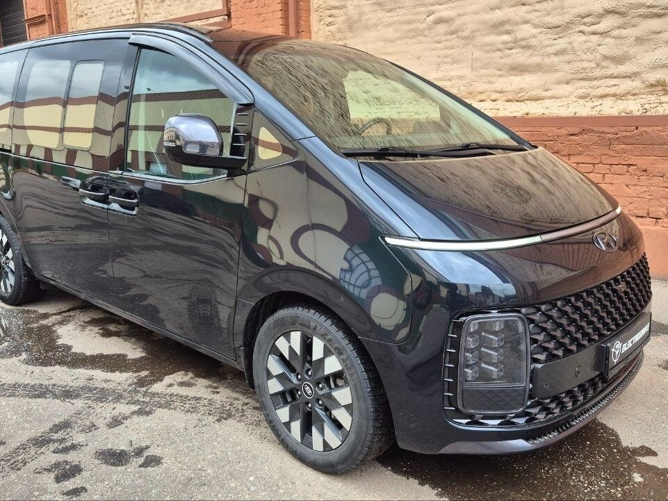 Открыть фотографии: Hyundai Staria I