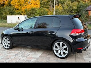 2011 Volkswagen Golf VI, чёрный, 780000 рублей, вид 3