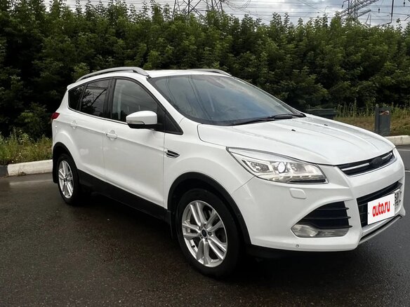 2013 Ford Kuga II, белый - вид 1
