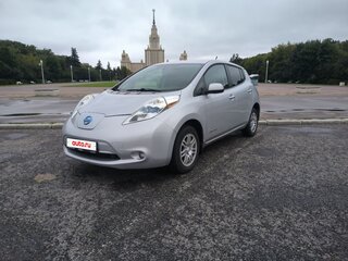2013 Nissan Leaf (EM57) I (ZE0/AZE0), серый, 1400000 рублей, вид 3