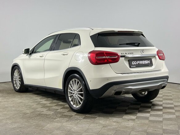 2014 Mercedes-Benz GLA 200 I (X156), белый, 1539900 рублей - вид 1