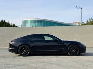 2021 Porsche Panamera 4 II Рестайлинг, чёрный, 11990000 рублей, вид 4