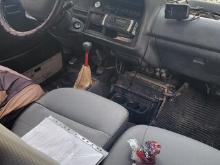 1991 Toyota HiAce H100, белый, 300000 рублей, вид 5