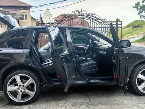 2009 Porsche Cayenne Diesel I Рестайлинг (957), чёрный, 1900000 рублей - вид 6