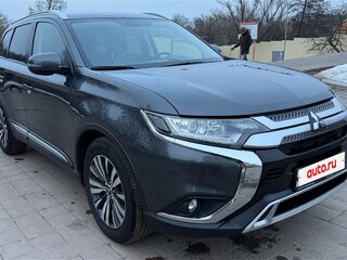 2019 Mitsubishi Outlander III Рестайлинг 3, серый, 2650000 рублей, вид 3