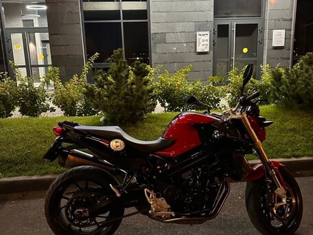 2018 BMW F 800 R, красный, 780000 рублей, вид 3