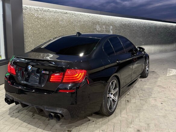 2013 BMW M5 V (F10) Рестайлинг, чёрный - вид 5