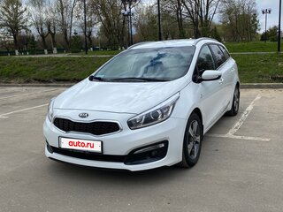 2018 Kia Ceed II Рестайлинг, белый, 1400000 рублей, вид 5