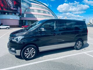 2018 Hyundai Grand Starex I Рестайлинг 2, коричневый, 4150000 рублей, вид 3