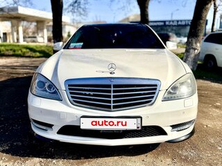 2011 Mercedes-Benz S-Класс 500 V (W221) Рестайлинг, белый, 1600000 рублей, вид 2