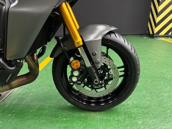 2022 Yamaha MT-09 Tracer (FJ-09), серый, 1325000 рублей - вид 23