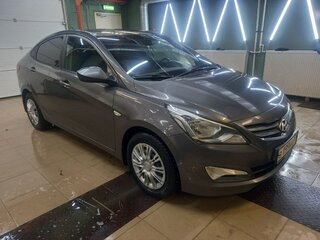 2015 Hyundai Solaris I Рестайлинг, серый, 750000 рублей, вид 3