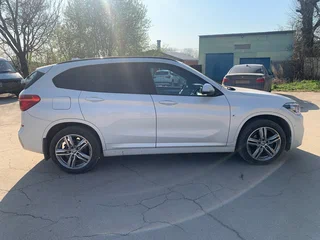 2019 BMW X1 18d xDrive II (F48), белый, 2900000 рублей, вид 2