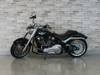 2020 Harley-Davidson Fat Boy, чёрный, 1965000 рублей, вид 3