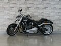 2020 Harley-Davidson Fat Boy, чёрный, 1965000 рублей - вид 2