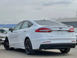 2020 Ford Fusion (North America) II Рестайлинг, белый, 1530000 рублей, вид 3