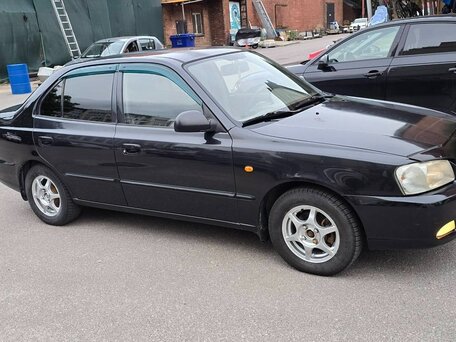 2005 Hyundai Accent ТагАЗ II, чёрный, вид 5