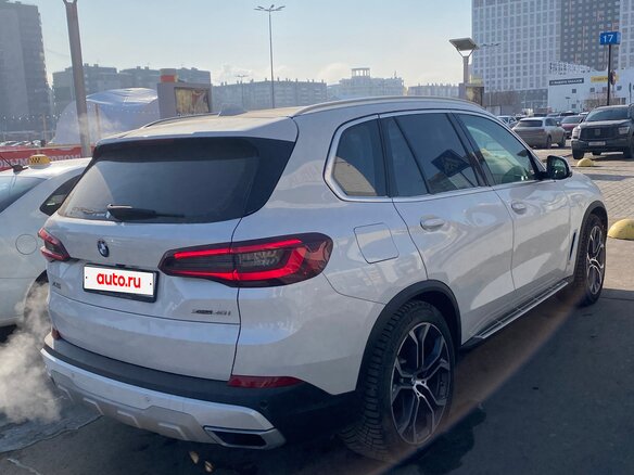 2021 BMW X5 40i IV (G05/G18), белый, 8900000 рублей - вид 14
