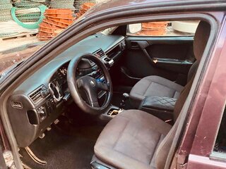 1992 Opel Vectra A, пурпурный, 85000 рублей, вид 4