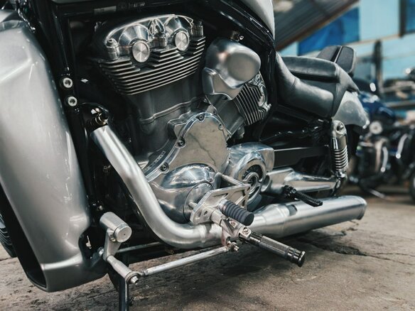 2009 Harley-Davidson V-Rod Muscle, серебристый, 1180000 рублей - вид 17