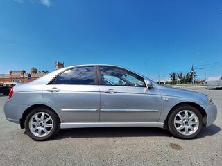 2007 Kia Cerato I Рестайлинг, серебристый, 530000 рублей, вид 3