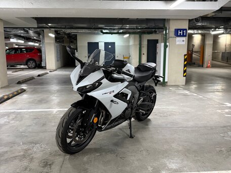 2023 Triumph Daytona 660, белый, 815000 рублей, вид 2