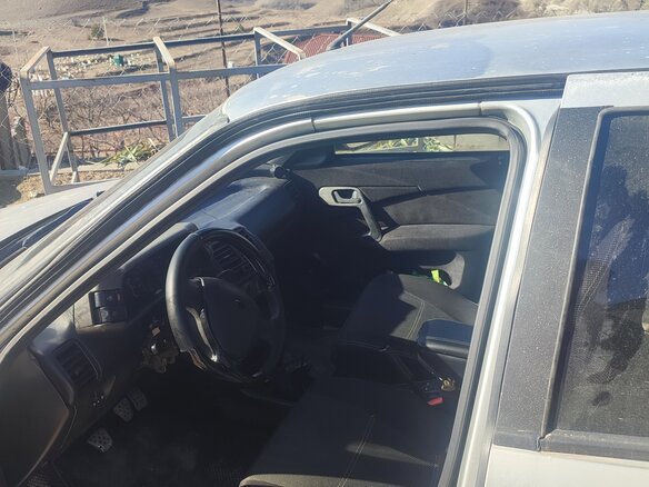 2002 Lada (ВАЗ) 2110, серебристый, 130000 рублей - вид 2