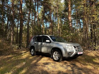 2014 Nissan X-Trail II Рестайлинг, серебристый, 1300000 рублей, вид 1