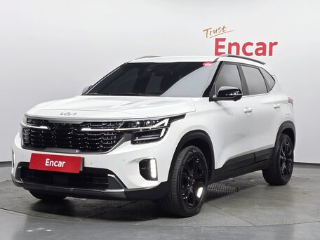 2023 Kia Seltos I Рестайлинг, белый, 2290000 рублей, вид 1