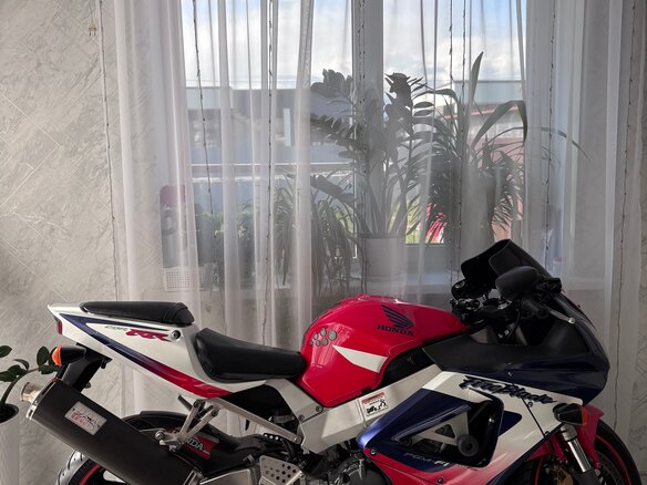 2000 Honda CBR 929RR Fireblade, красный, 525000 рублей