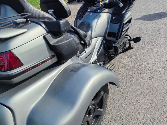 2005 Honda GL 1800 Gold Wing, серый, 2200000 рублей - вид 11