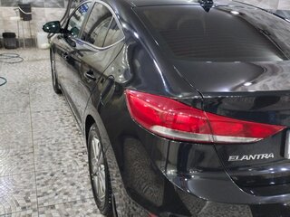 2017 Hyundai Elantra VI (AD), чёрный, 1380000 рублей, вид 4