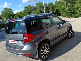 2017 Skoda Yeti I Рестайлинг, серый, 1390000 рублей, вид 3