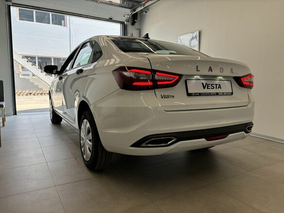 2026 Lada (ВАЗ) Vesta I Рестайлинг (NG), белый - вид 3