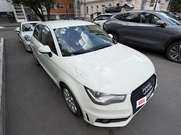 2013 Audi A1 I (8X), белый - вид 22