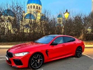 2021 BMW M8 Gran Coupe Competition I (F91/F92/F93), красный, 9750000 рублей, вид 4