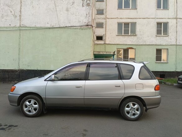 1999 Toyota Ipsum I (M10), серый, 430000 рублей - вид 4