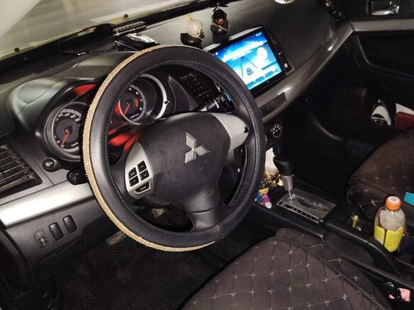 2007 Mitsubishi Lancer X, бежевый, 600000 рублей - вид 12