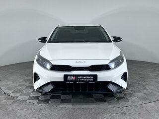 2021 Kia Cerato IV Рестайлинг, белый, 1575000 рублей, вид 3