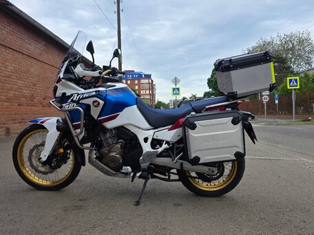 2018 Honda CRF 1000L Africa Twin, белый, 1400000 рублей, вид 2