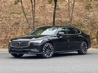 2025 Volvo S90 II Рестайлинг 2, чёрный, 6032702 рублей, вид 1