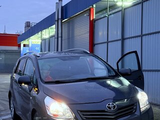2011 Toyota Verso I, серый, 725000 рублей, вид 1